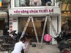 mẫu biển quảng cáo đẹp cho shop quần áo