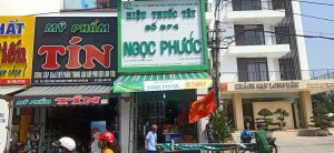 Biển hiệu quảng cáo 