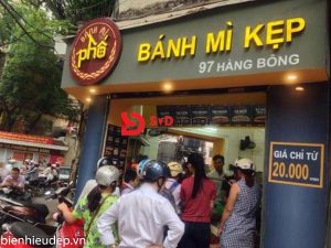 biển quảng cáo tiệm bánh mì