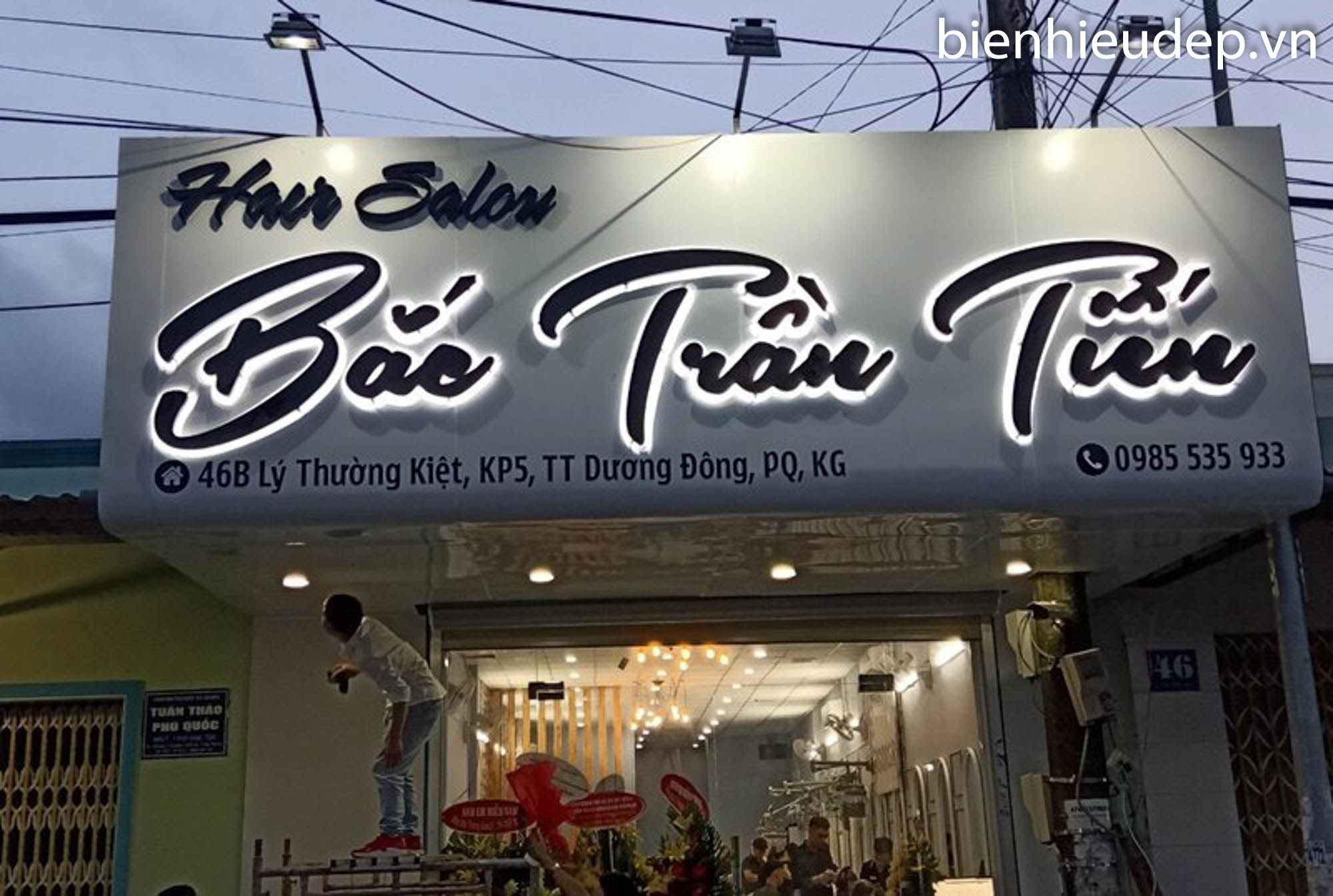 biển hiệu alu