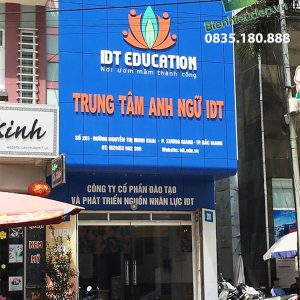 mặt dựng alu