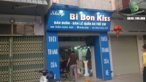 Cửa hàng quảng cáo tại Phú Giáo