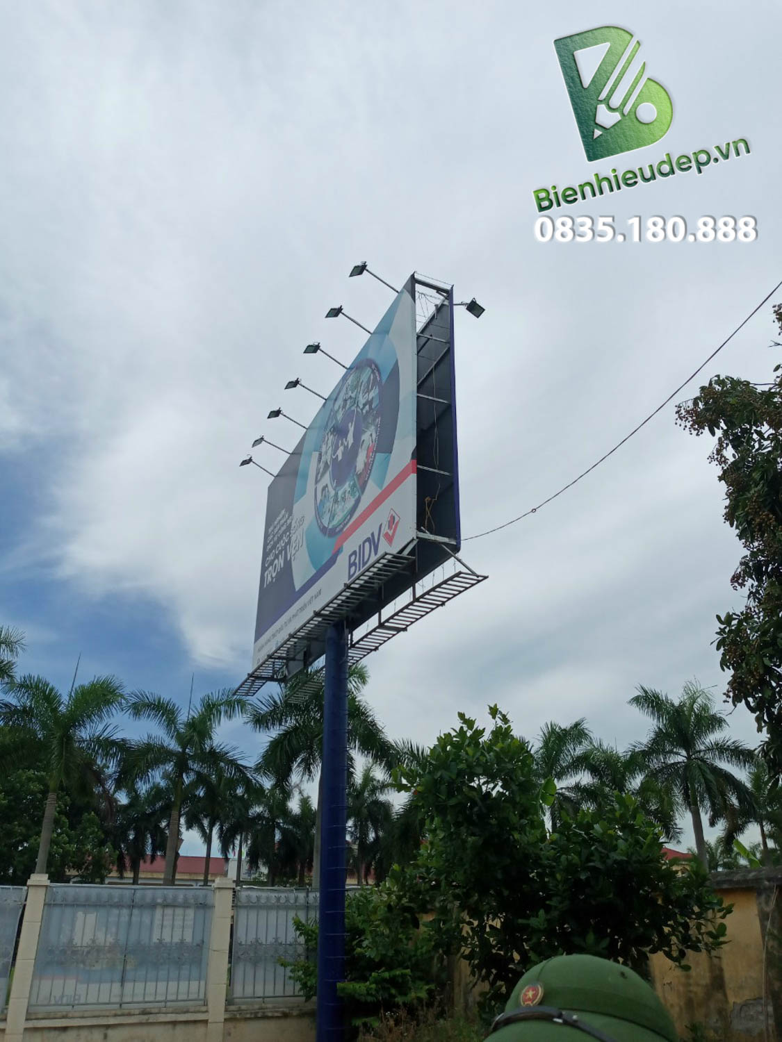 bảng billboard giá rẻ