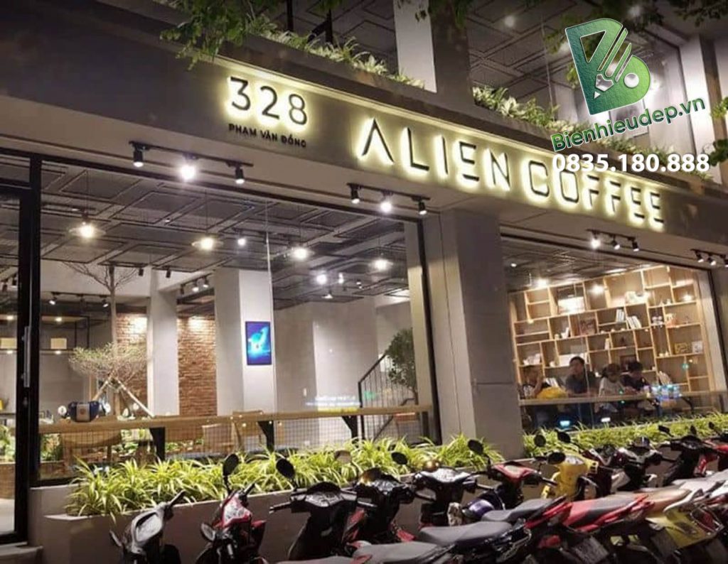 Làm bảng hiệu quán cafe