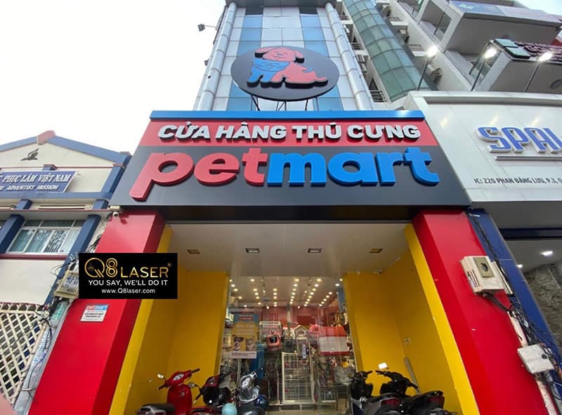 Bảng hiệu petshop tại quận 1