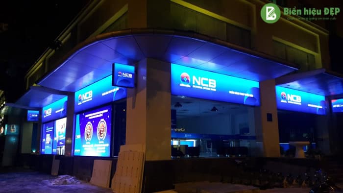 Biển hộp đèn 3M cho ngân hàng